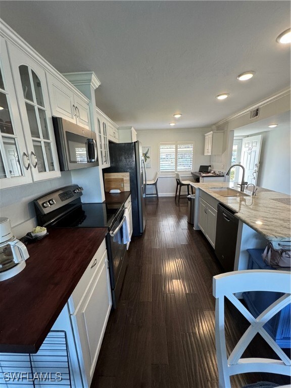 5975 Bloomfield Cir unit 107, Naples, FL 34112 - photo 4