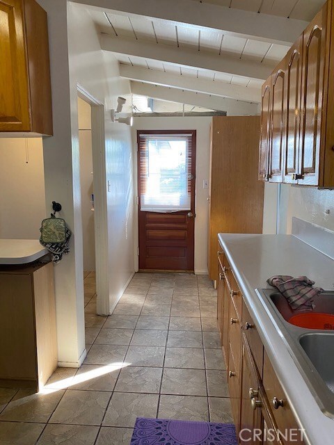 19418 Cantara St, Reseda, CA 91335 - photo 7