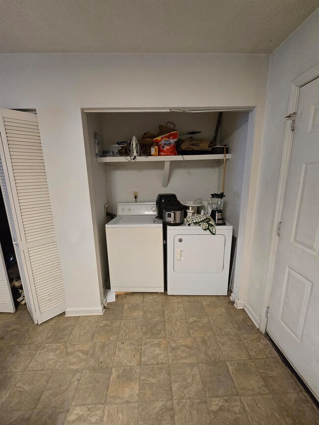 423 Laurence Ln, Blacksburg, VA 24060 - photo 5