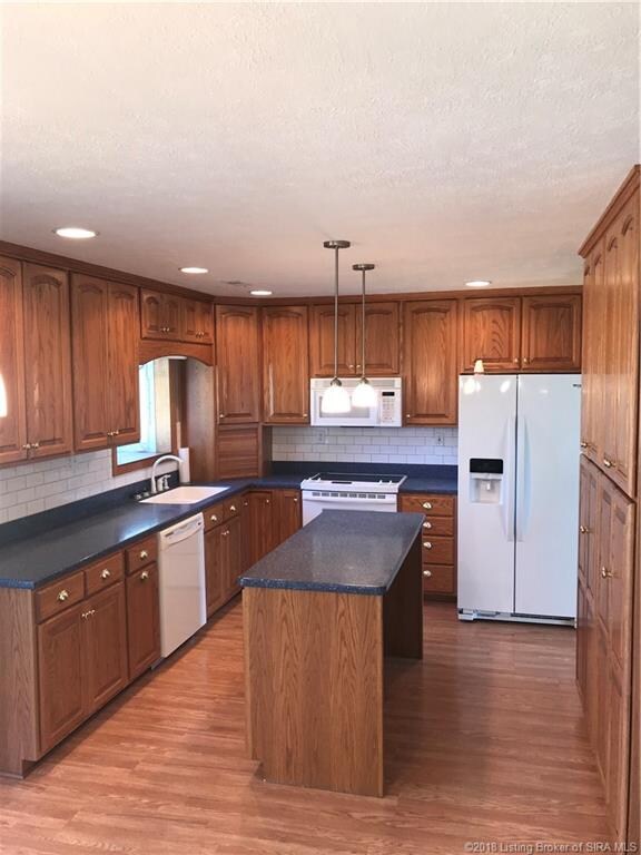 24 Hollye Dr SE, Corydon, IN 47112 - photo 5