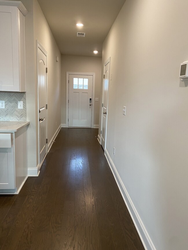 365 Coleman Ct, Columbia, TN 38401 - photo 4