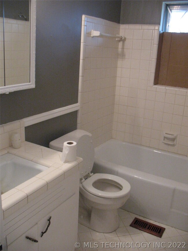 3028 W 56th St, Tulsa, OK 74107 - photo 7