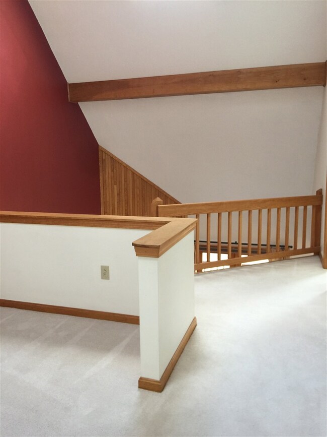 67 Fairways Dr unit 6, Bethlehem, NH 03574 - photo 2