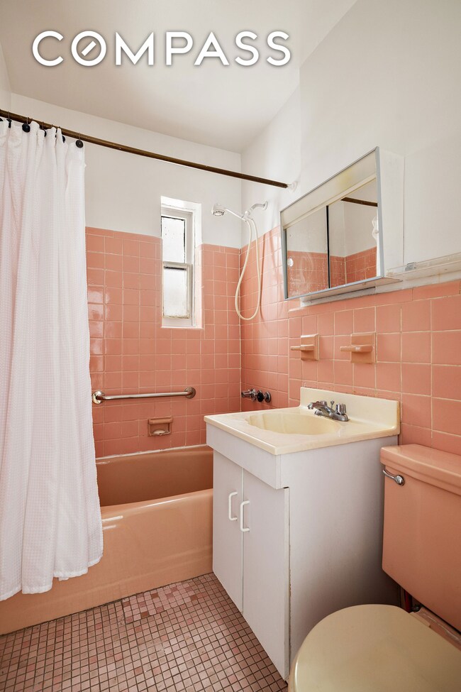 126 W 96th St unit 3E, New York, NY 10025 - photo 7