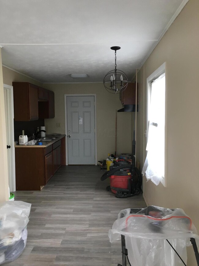 217 Saint Christopher Ln, Columbus, OH 43213 - photo 3