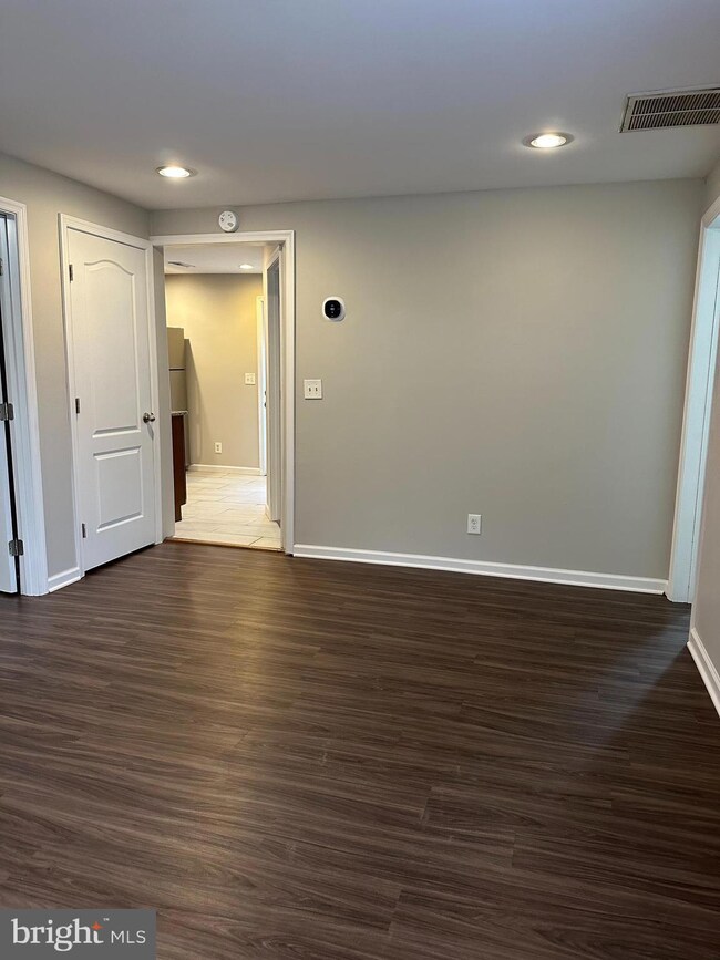 5242 Sands Rd, Lothian, MD 20711 - photo 3