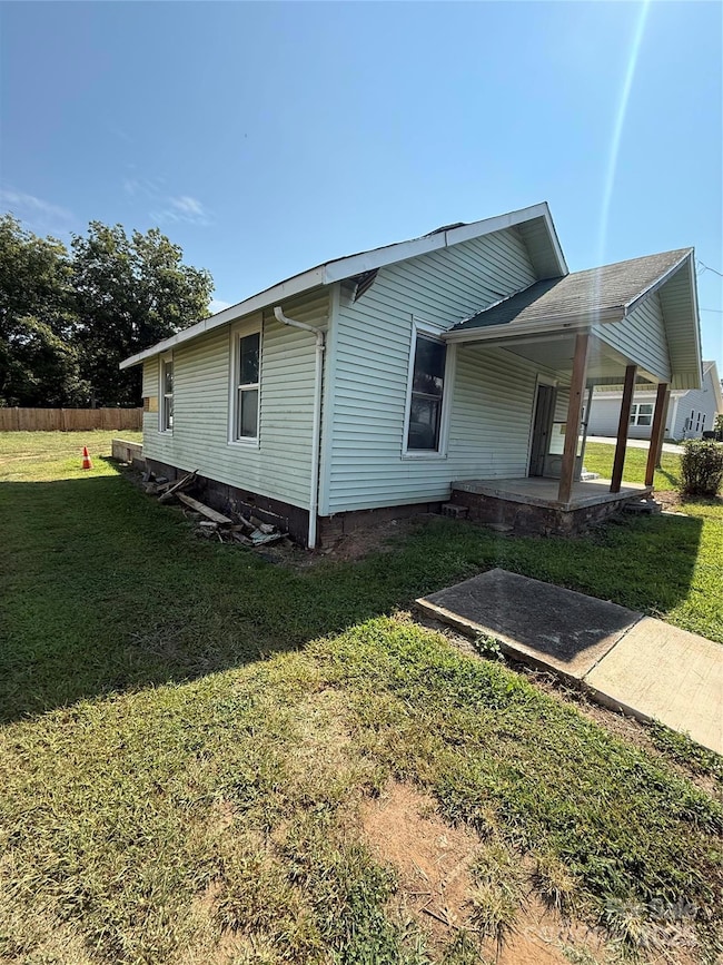 907 3rd Street Ct SW, Hickory, NC 28602 - photo 3