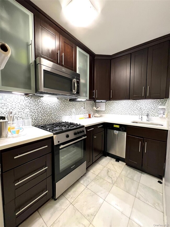 42-65 Kissena Blvd unit 130, Flushing, NY 11355 - photo 2