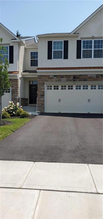 4376 Lenni Cir, Emmaus, PA 18049 - photo 2