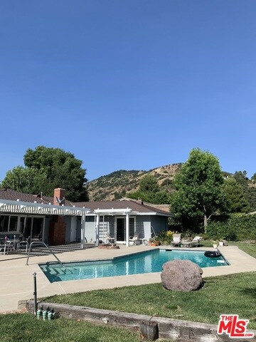 Backyard w/ Pool