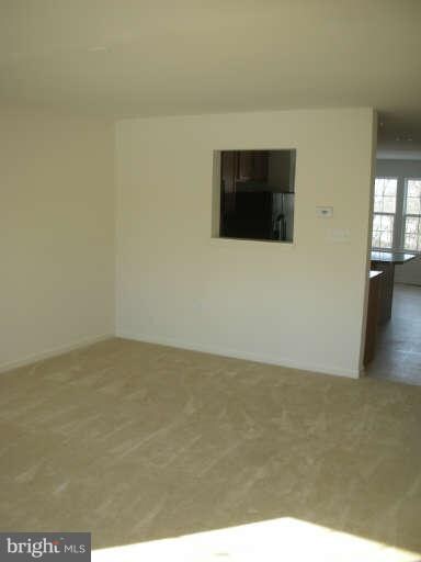 121 Carnegie Links Dr, Martinsburg, WV 25405 - photo 2