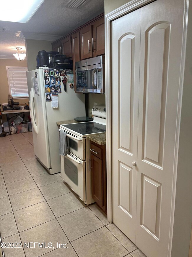 5555 Enchanted Dr, Jacksonville, FL 32244 - photo 5