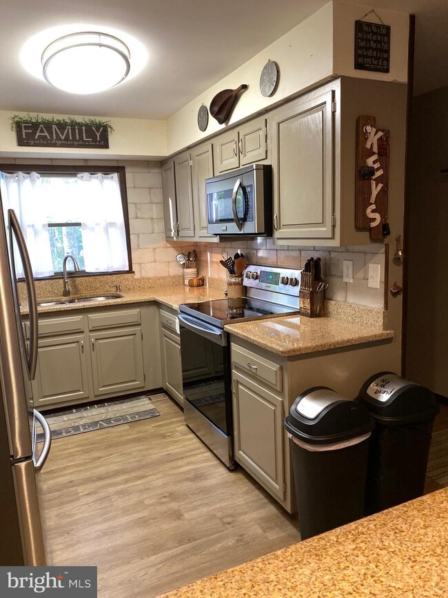 458 Clarkstown Rd, Mays Landing, NJ 08330 - photo 7