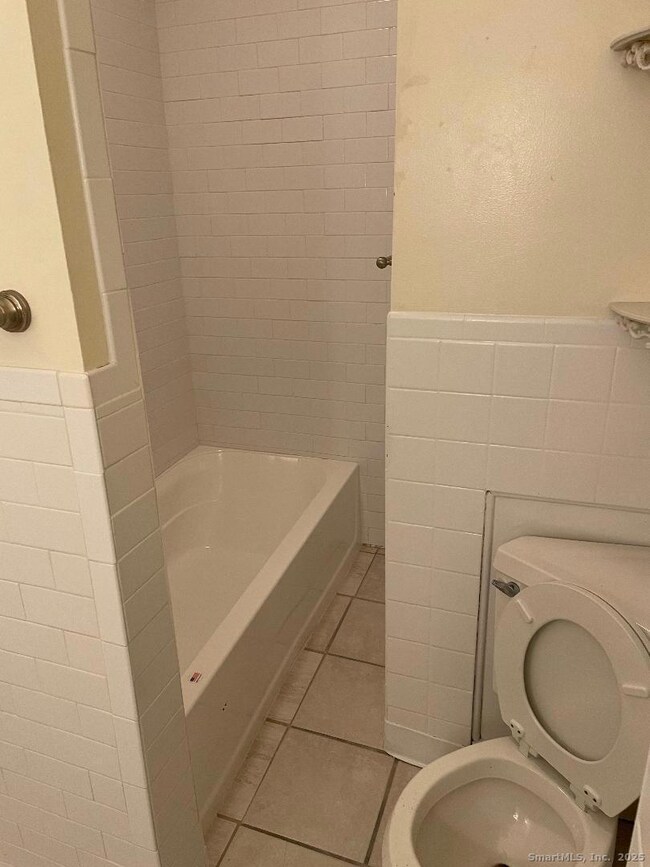 46 Stearns St unit 2L, Bristol, CT 06010 - photo 7