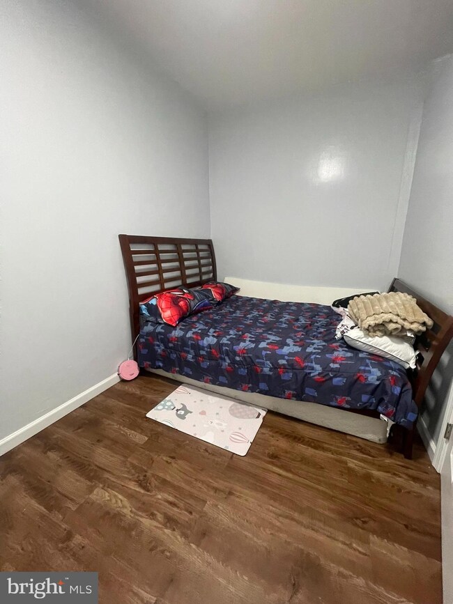 308 N 4th St, Reading, PA 19601 - photo 6