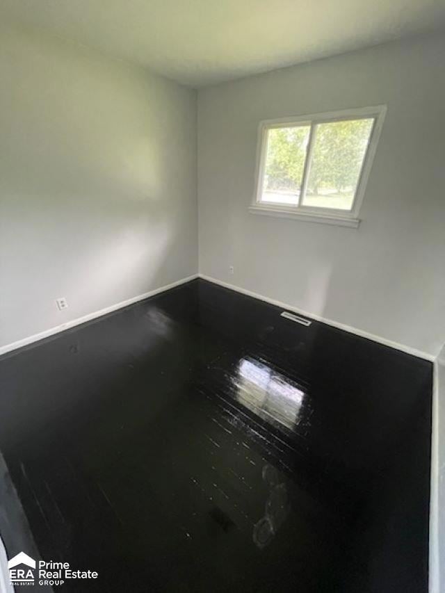 5365 Stiffler Rd, Flint, MI 48505 - photo 7