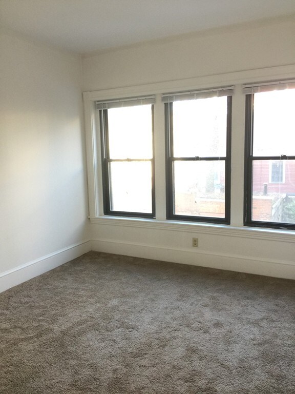 1039 Massachusetts Ave unit 202, Cambridge, MA 02138 - photo 3