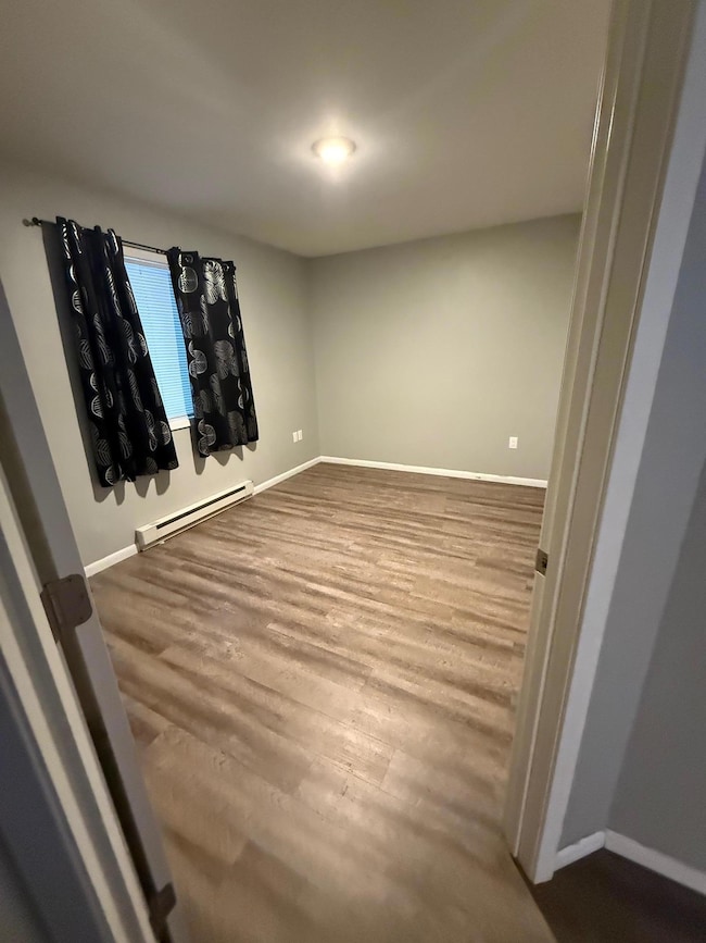 204 W Poplar Ave unit B, Badger, MN 56714 - photo 5