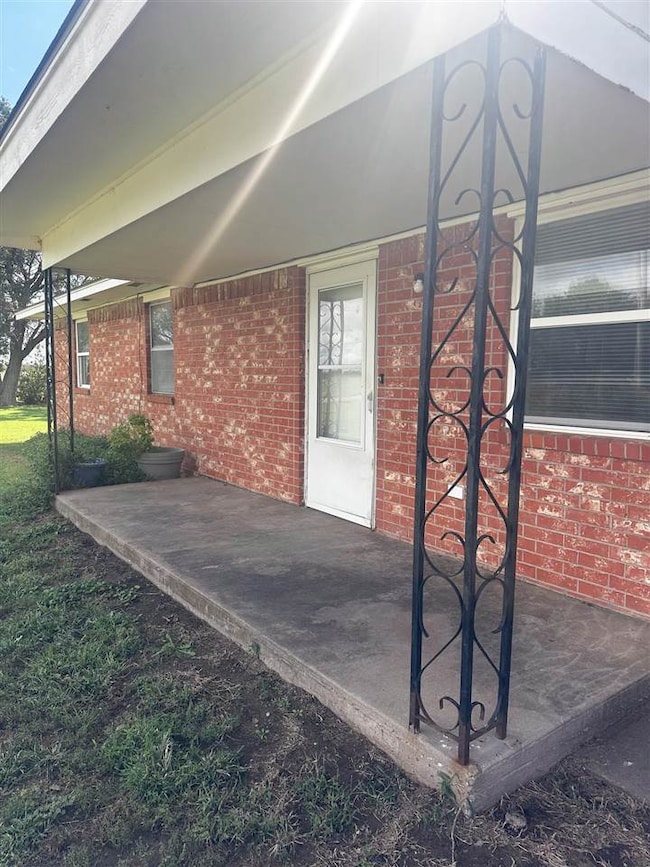 26032 E 1780 Rd, Walters, OK 73572 - photo 4