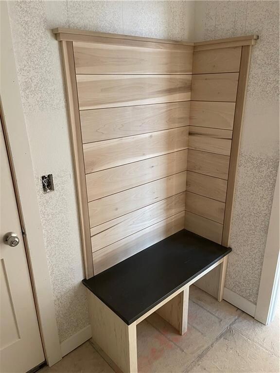 9807 Watermeadow Cir, Johnston, IA 50131 - photo 5