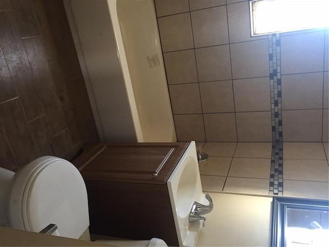 2524 Mckinley Ave, El Paso, TX 79930 - photo 6