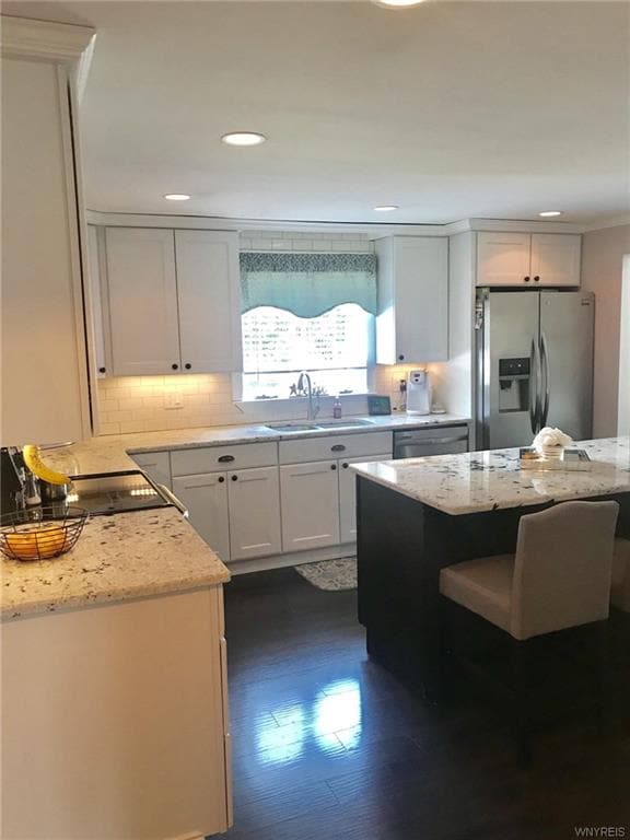 1009 Thomas Fox Dr E, North Tonawanda, NY 14120 - photo 4