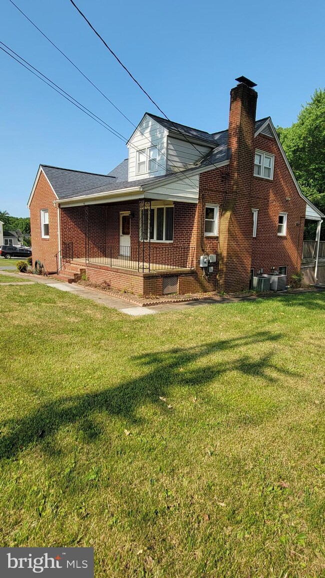 7662 Gum Spring Rd, Rosedale, MD 21237 - photo 3