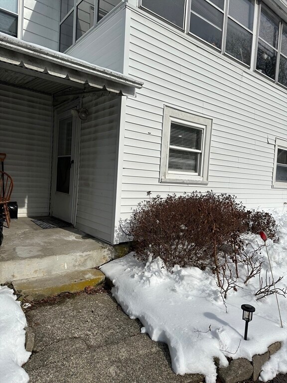 51 Walnut St unit B, Saugus, MA 01906 - photo 7