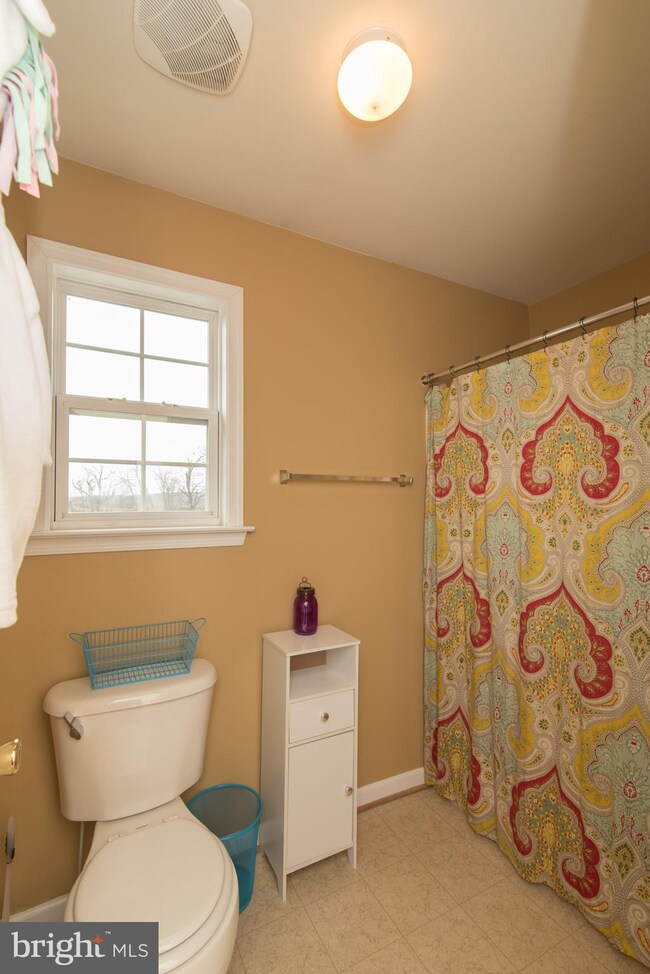 20 Ghia Ct, Inwood, WV 25428 - photo 5