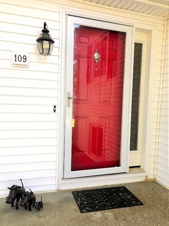 109 E Circle Dr, East Longmeadow, MA 01028 - photo 2