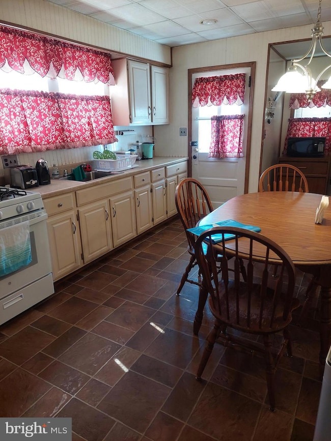 514 Bridgeboro St, Riverside, NJ 08075 - photo 6