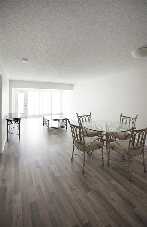2600 JUNIPER DR., UNIT 103; DINGING AREA LOOKING O