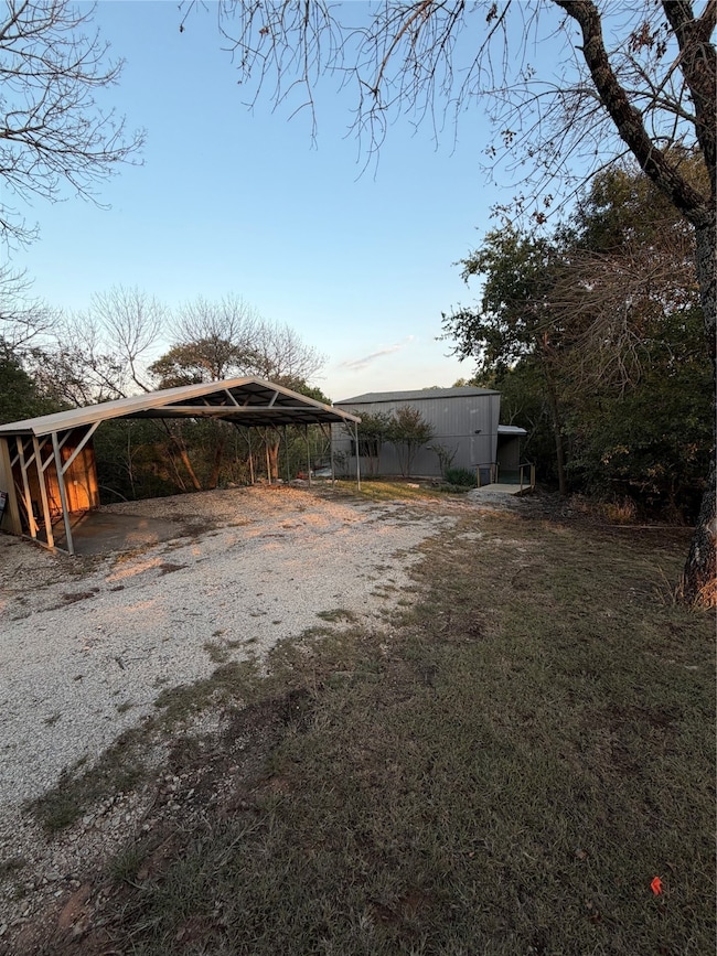 1867 Chaparral Dr, Gainesville, TX 76240 - photo 5