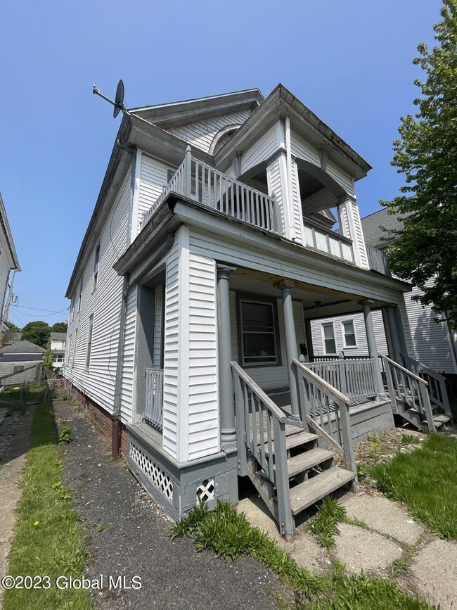 197 6th Ave, Troy, NY 12180 - photo 2