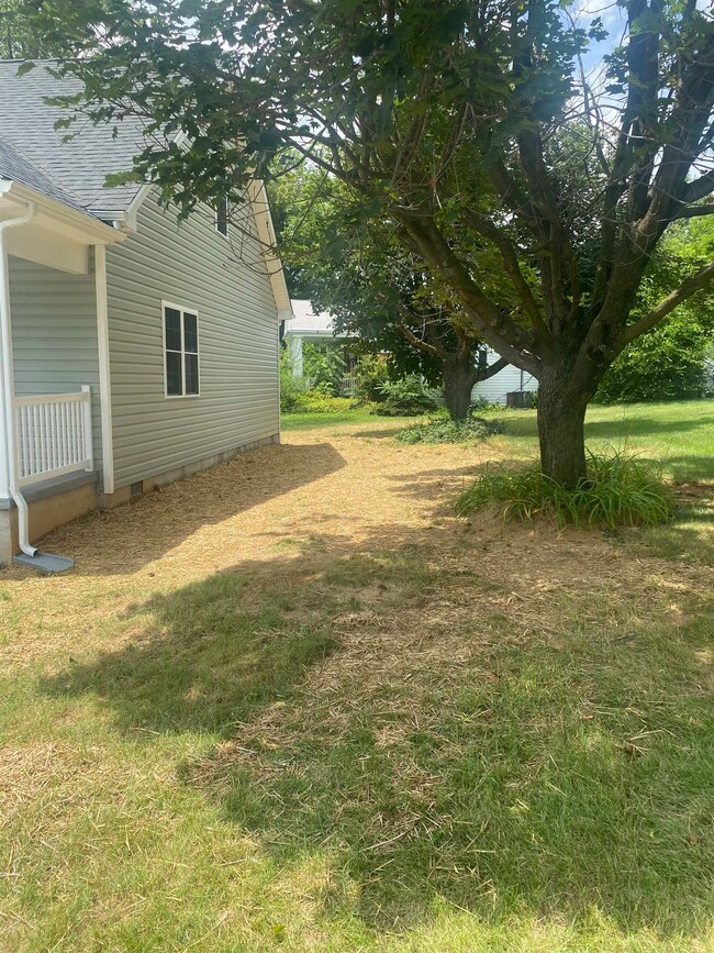 25 Stuart Ave, Stuarts Draft, VA 24477 - photo 7