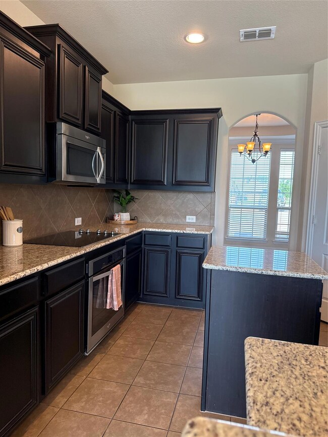 815 Blue Quail Dr, Weatherford, TX 76087 - photo 6