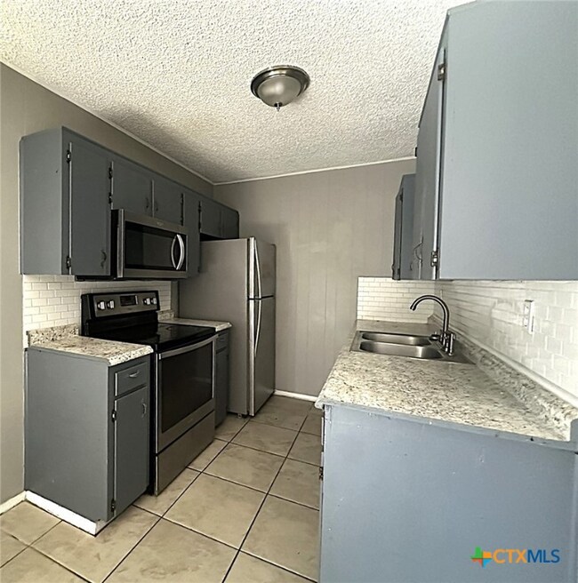 403 Sunset Ln unit F, Copperas Cove, TX 76522 - photo 5