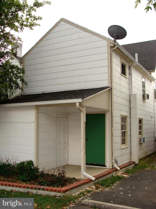 308 Park Row, Chestertown, MD 21620 - photo 2