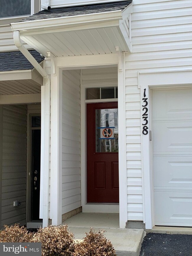 13238 Dowdens Ridge Dr, Clarksburg, MD 20871 - photo 4