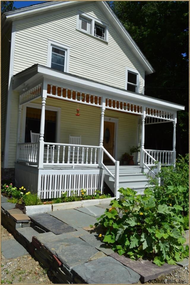 37 Nelson St, Pawlet, VT 05775 - photo 2