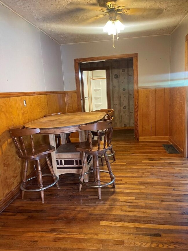 134 Quincy Ln, Lashmeet, WV 24733 - photo 7