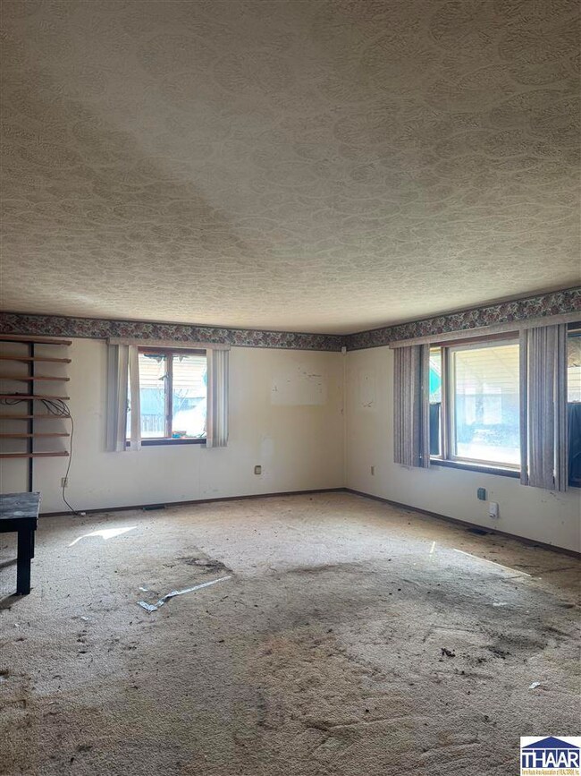 936 E Sunset Pike Dr, Terre Haute, IN 47802 - photo 5