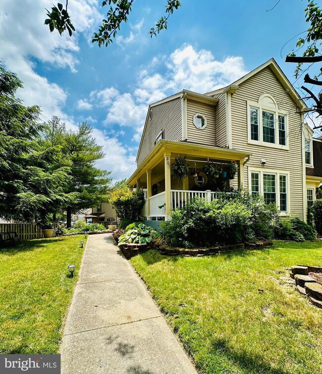 307 Meadow Way, Hyattsville, MD 20785 - photo 2