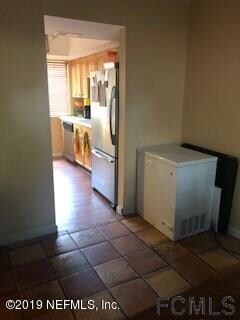 618 Oaks Hollow Ct unit C1-2, Jacksonville, FL 32211 - photo 6