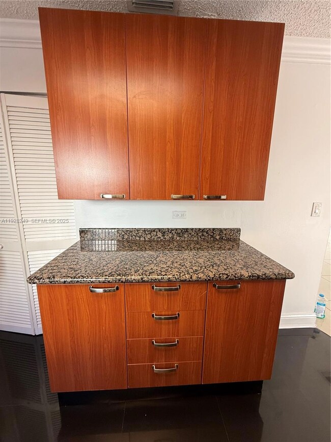 5588 NW 102nd Ct, Doral, FL 33178 - photo 6