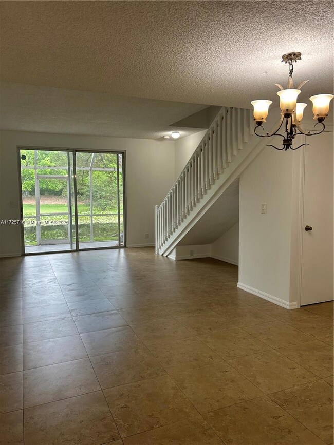 1462 Veracruz Ln unit 35, Weston, FL 33327 - photo 6