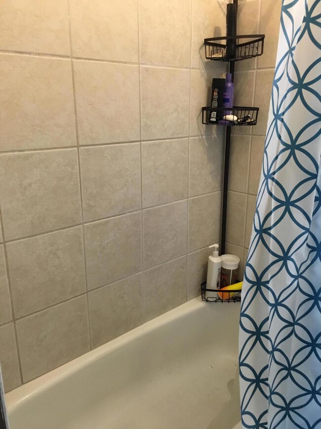 1420 Madison Ave unit 422, Columbus, OH 43205 - photo 6