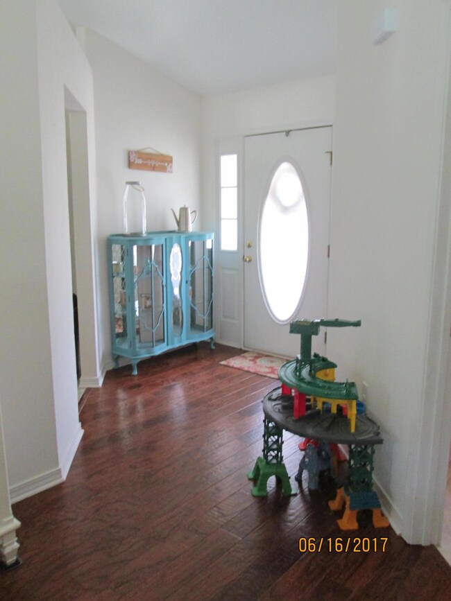 BRIZA DEL MAR ENTRY WAY