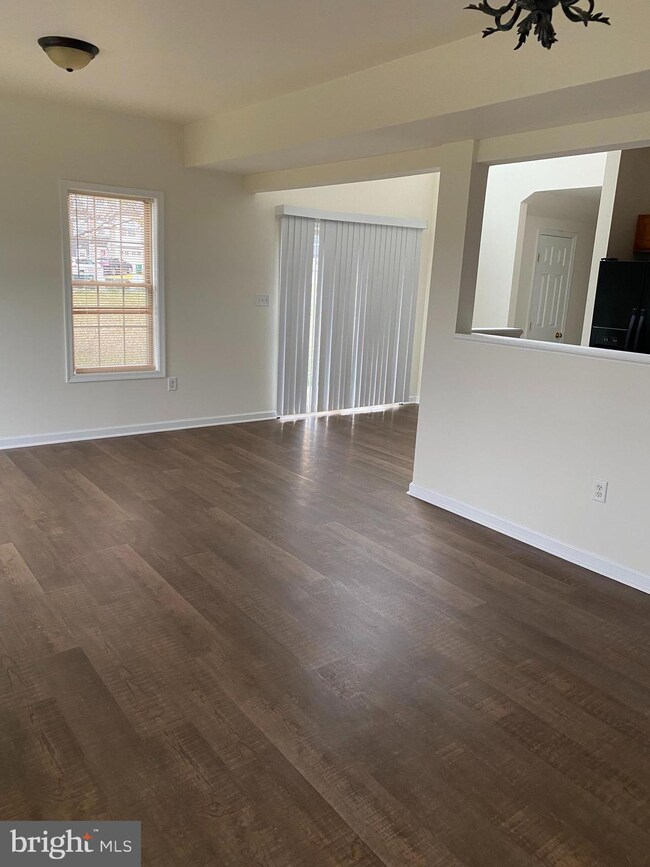 761 Bassett Dr, Chambersburg, PA 17201 - photo 7