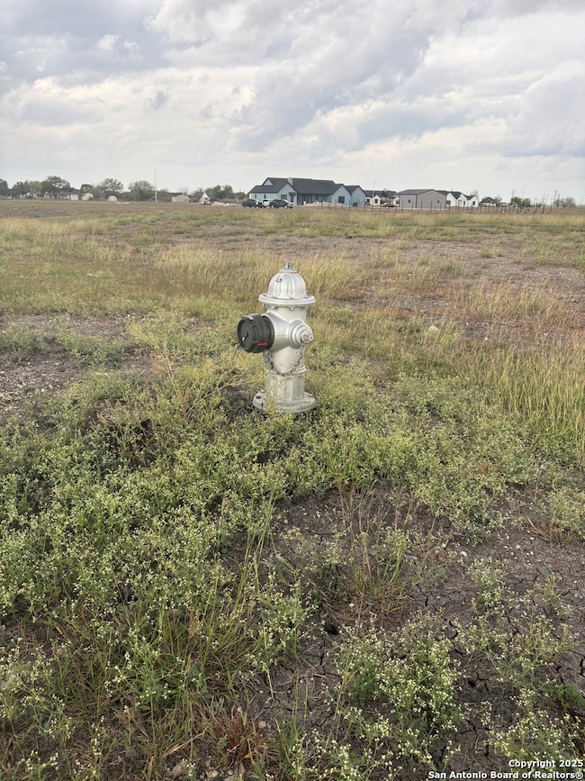 105 Double Creek Loop, Seguin, TX 78155 - photo 3